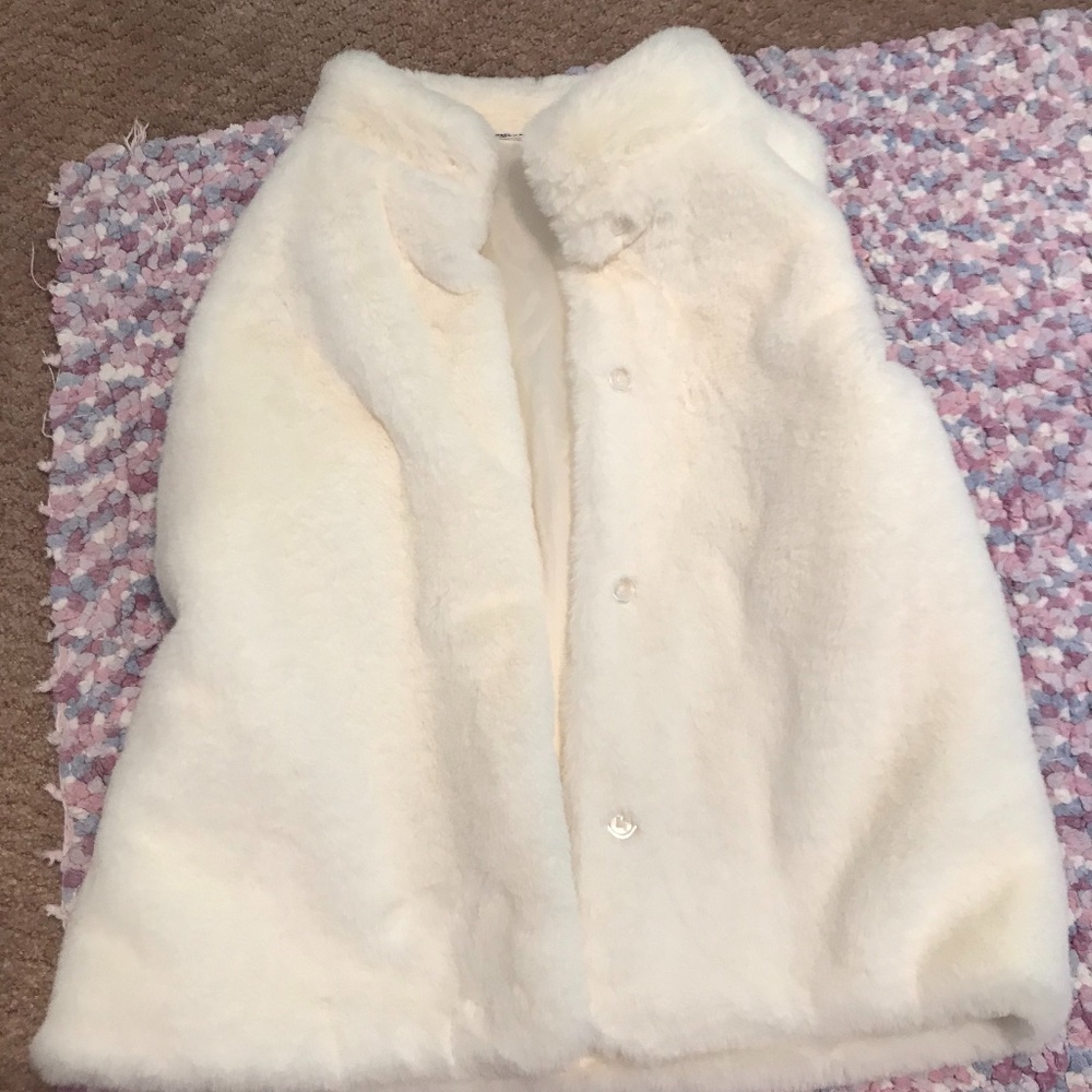Fuzzy white button vest